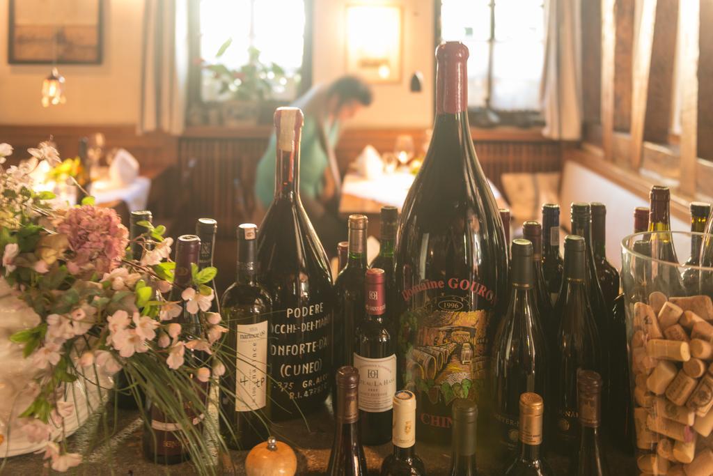 Landgasthof Zum Weissen Schwanen Браубах Екстериор снимка