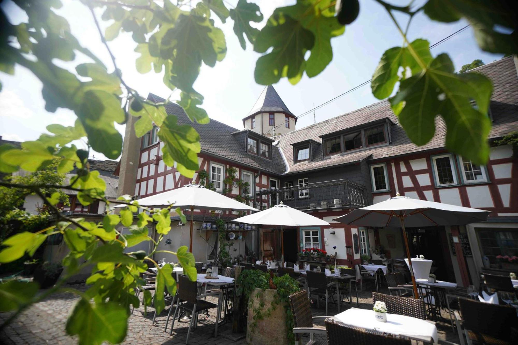 Landgasthof Zum Weissen Schwanen Браубах Екстериор снимка