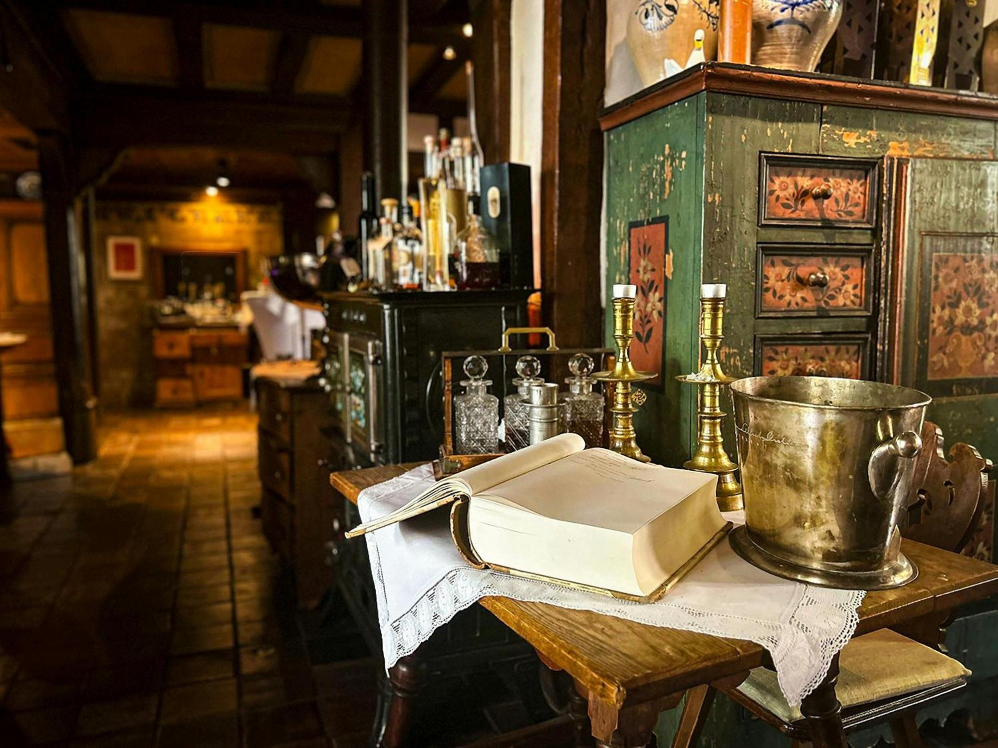 Landgasthof Zum Weissen Schwanen Браубах Екстериор снимка